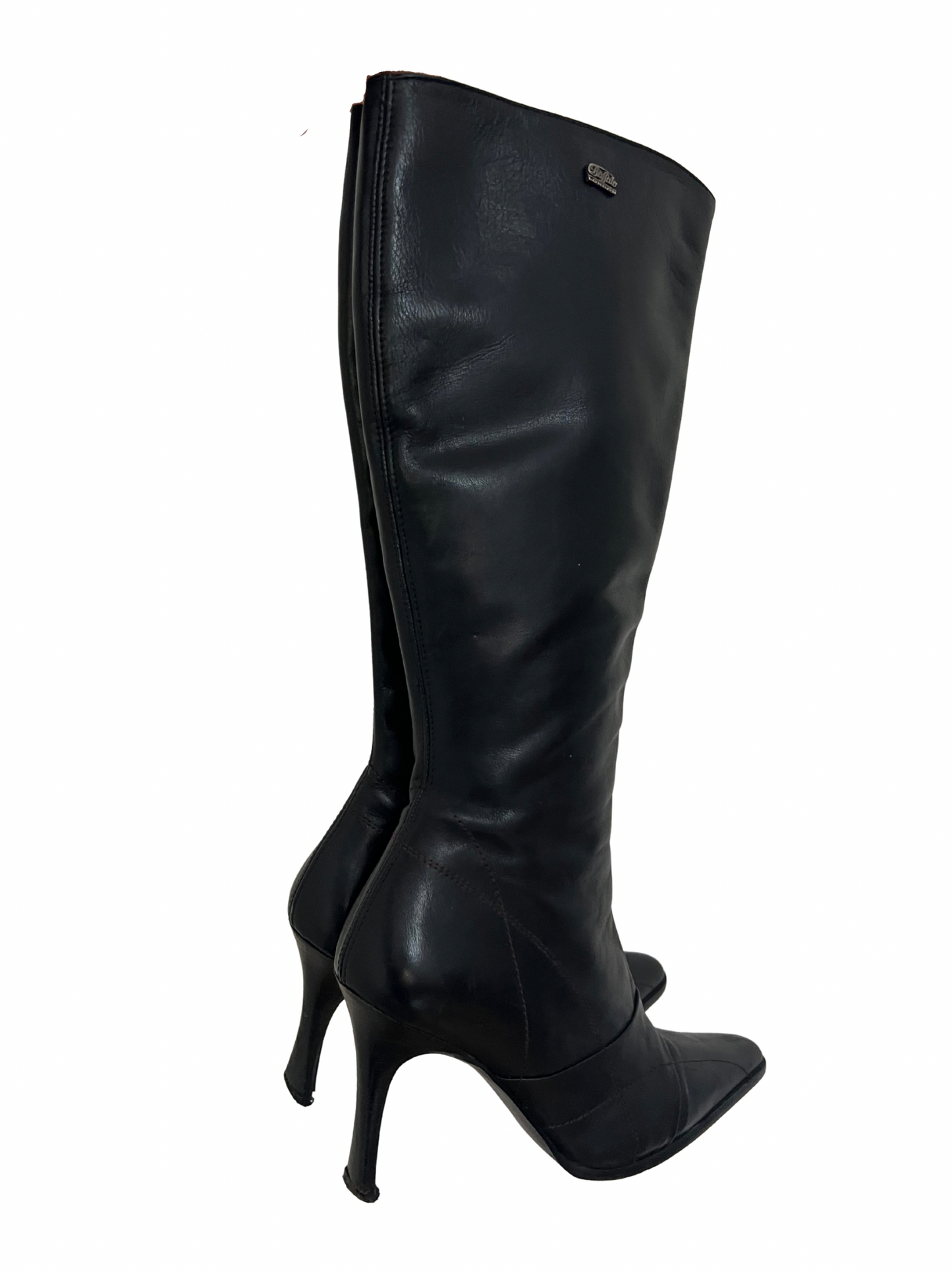 Buffalo London heels