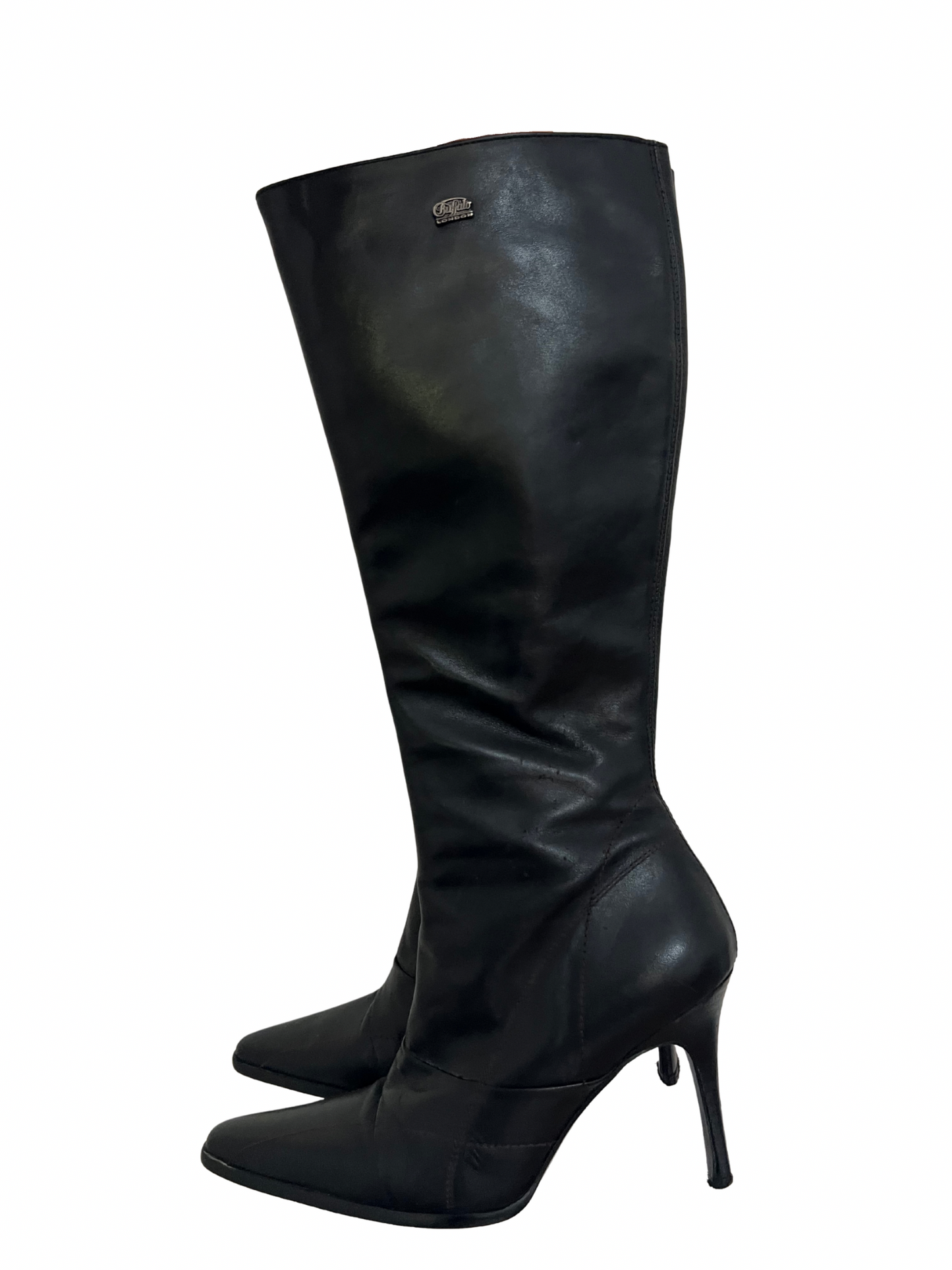 Buffalo London heels