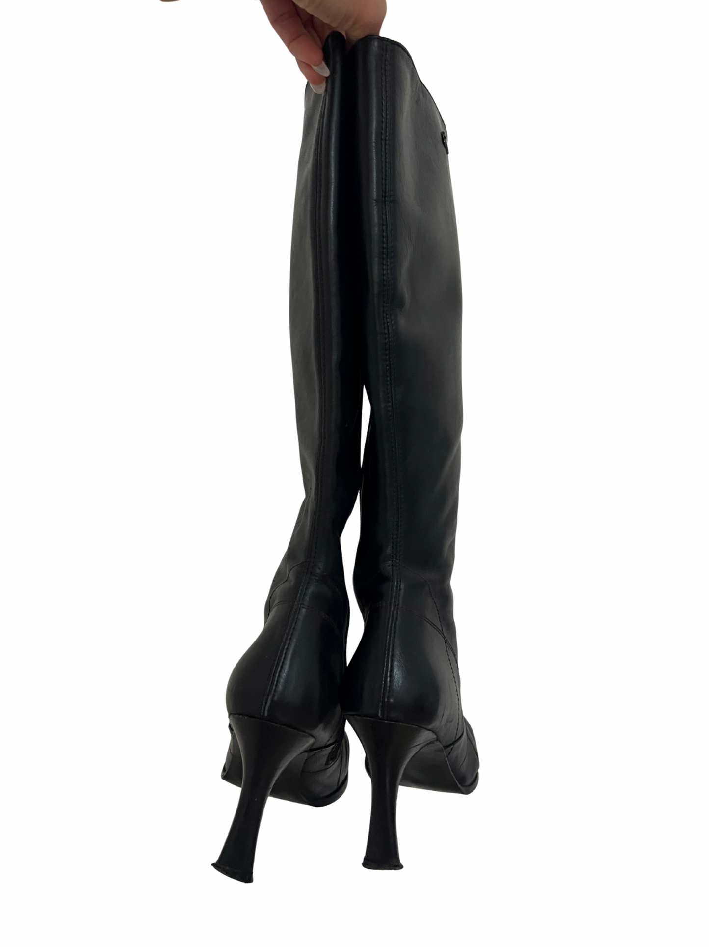 Buffalo London heels