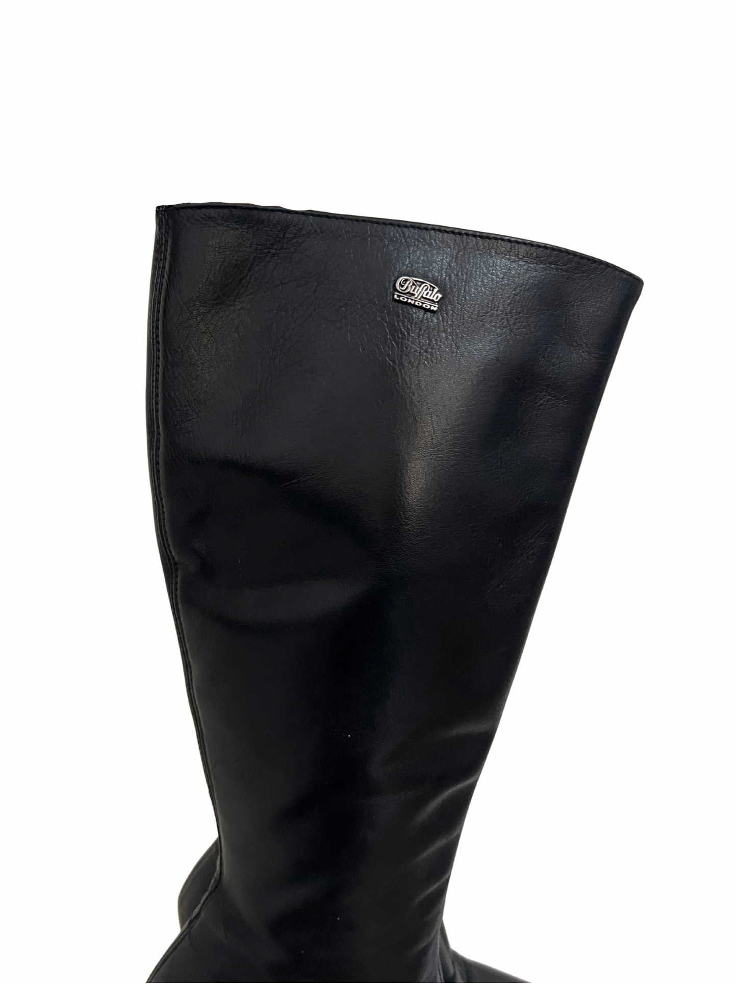 Buffalo London heels