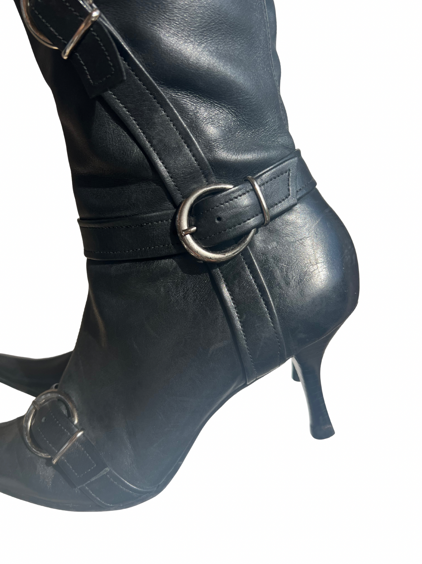 rare buckle buffalo london heels