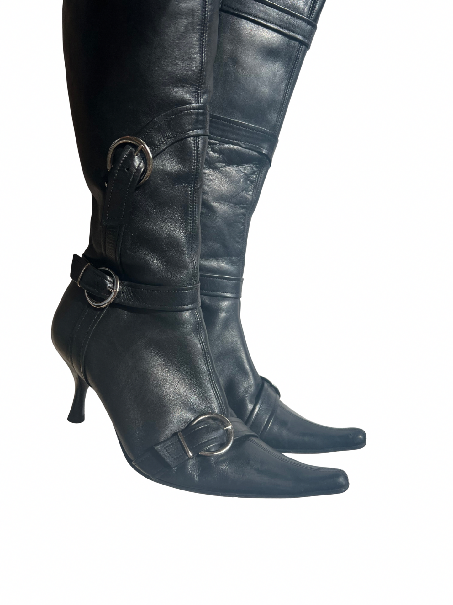 rare buckle buffalo london heels