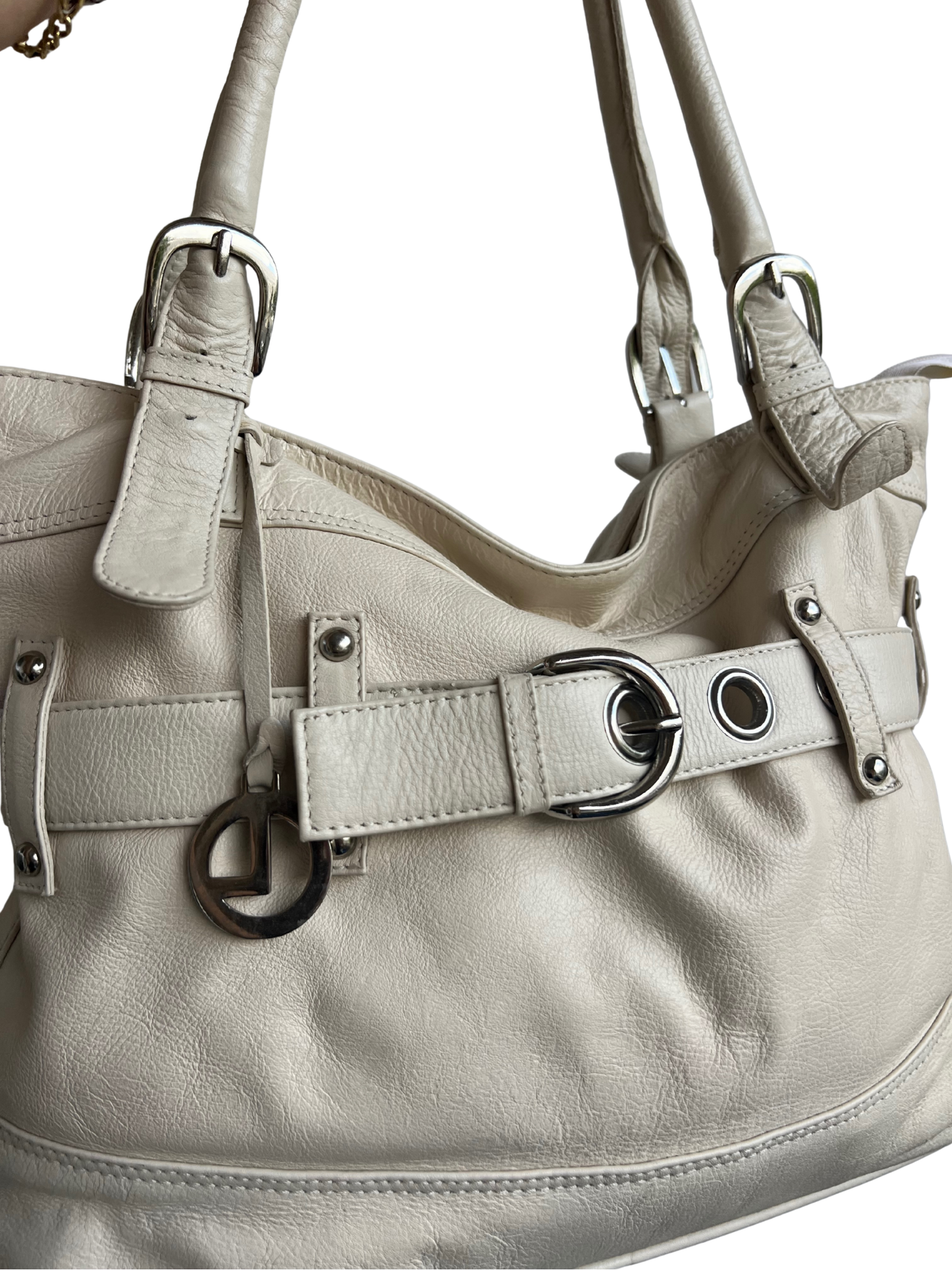 shoulder bag with buckle